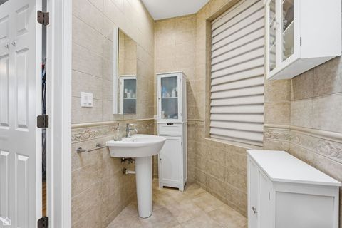 Tiny photo for 3810 N FREMONT Street #3, Chicago, IL 60613 (MLS # 12540687)