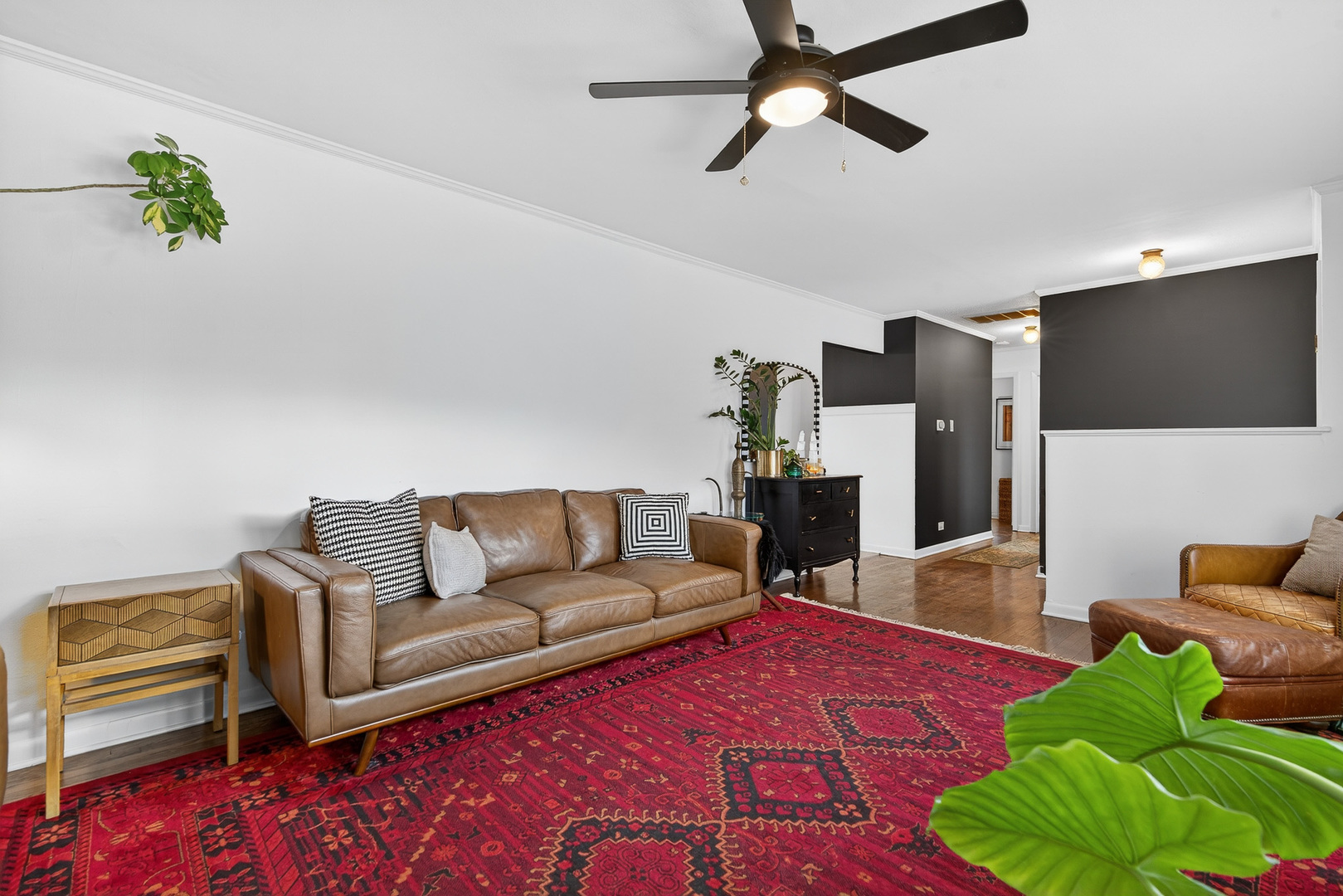 714 E Eisenhower Avenue