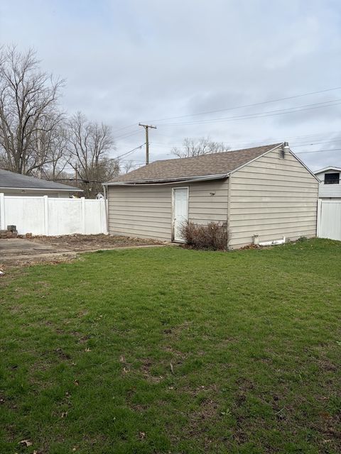 Tiny photo for 905 E North Street, Pontiac, IL 61764 (MLS # 12609789)