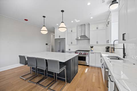Tiny photo for 1024 Washington Boulevard #301, Oak Park, IL 60302 (MLS # 12674289)
