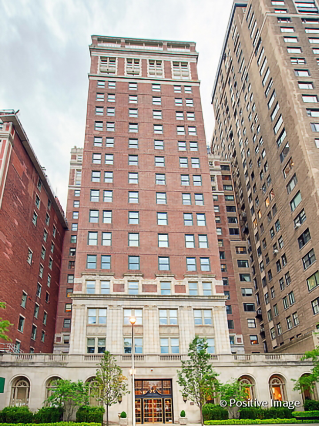189 E LAKE SHORE Drive PH18