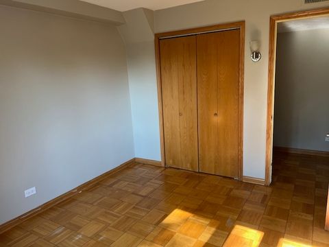 Tiny photo for 7210 Oak Avenue #3SW, River Forest, IL 60305 (MLS # 12434635)