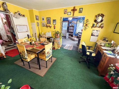 Tiny photo for 804 E LAFAYETTE Street, Olney, IL 62450 (MLS # EB460612)