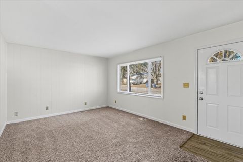 Tiny photo for 402 S Dodson Drive, Urbana, IL 61802 (MLS # 12551912)