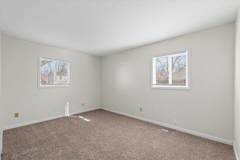 Tiny photo for 402 S Dodson Drive, Urbana, IL 61802 (MLS # 12551912)