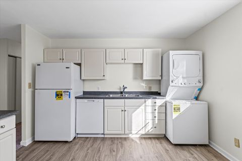 Tiny photo for 402 S Dodson Drive, Urbana, IL 61802 (MLS # 12551912)