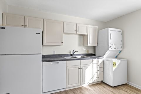 Tiny photo for 402 S Dodson Drive, Urbana, IL 61802 (MLS # 12551912)