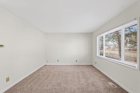 Tiny photo for 402 S Dodson Drive, Urbana, IL 61802 (MLS # 12551912)