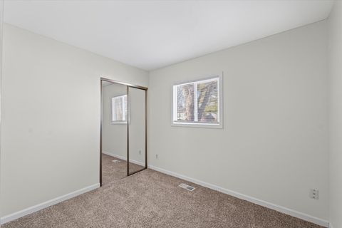 Tiny photo for 402 S Dodson Drive, Urbana, IL 61802 (MLS # 12551912)