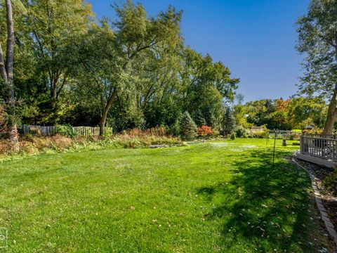 Tiny photo for 9S211 Graceland Street, Downers Grove, IL 60516 (MLS # 12517609)