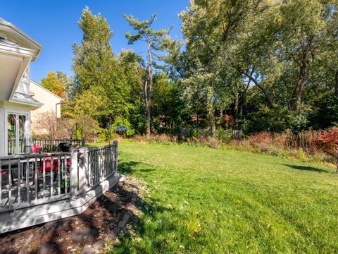 Tiny photo for 9S211 Graceland Street, Downers Grove, IL 60516 (MLS # 12517609)