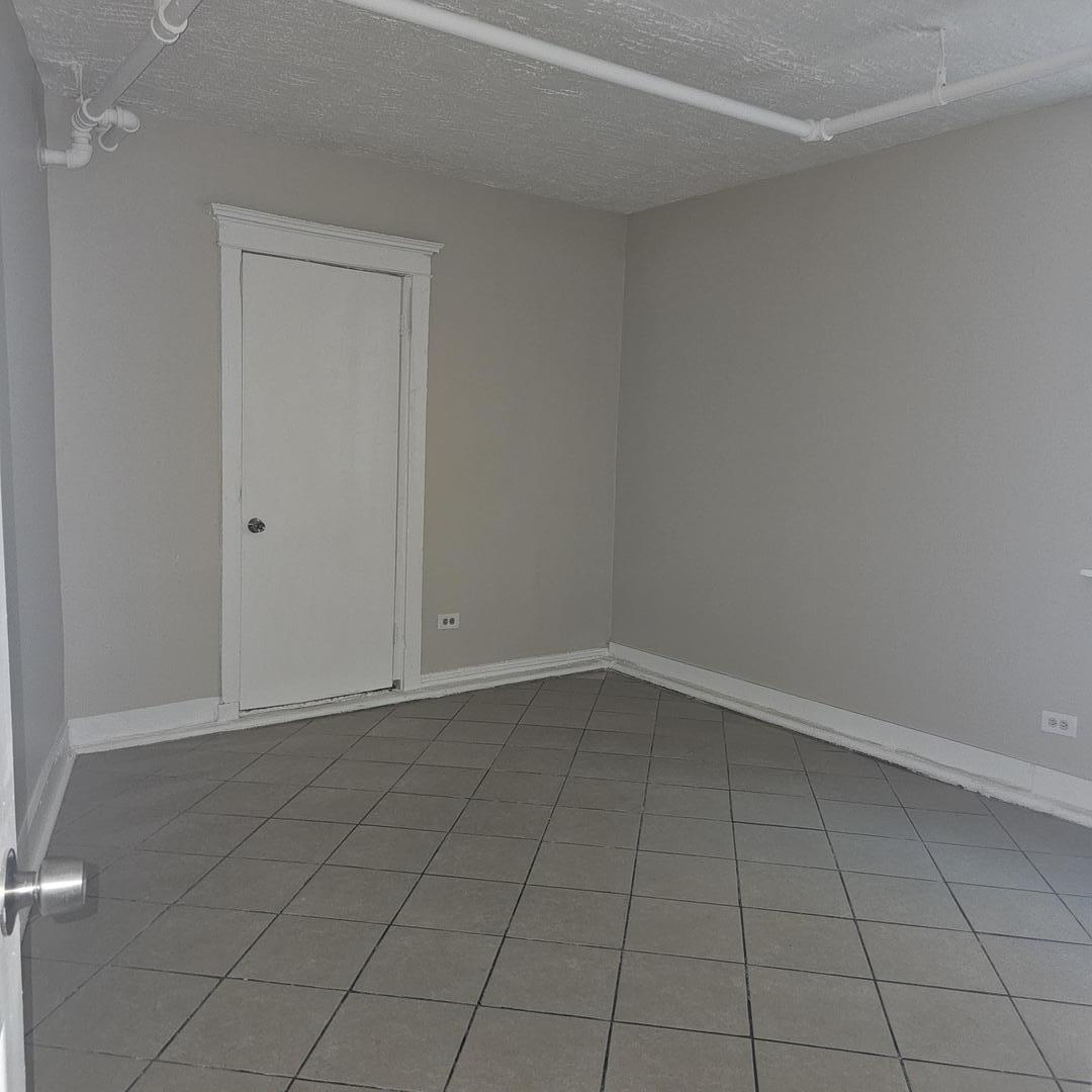 1825 S Lawndale Avenue