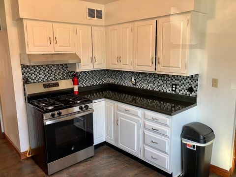 Tiny photo for 910 W 19th Street, Sterling, IL 60181 (MLS # 12460193)