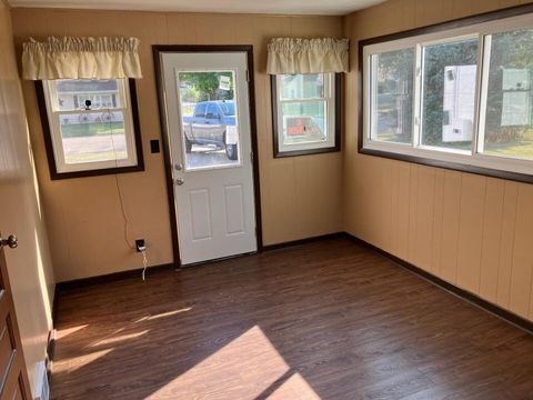 Tiny photo for 910 W 19th Street, Sterling, IL 60181 (MLS # 12460193)