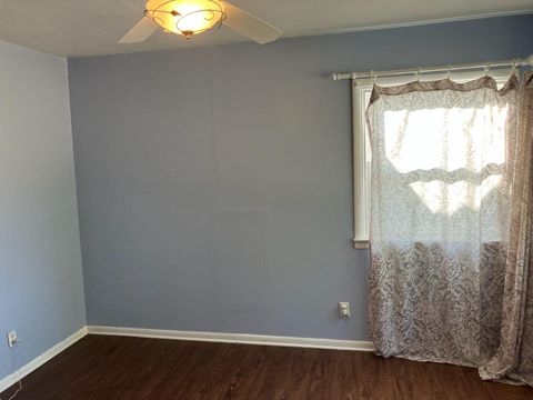 Tiny photo for 910 W 19th Street, Sterling, IL 60181 (MLS # 12460193)