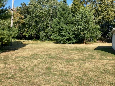 Tiny photo for 910 W 19th Street, Sterling, IL 60181 (MLS # 12460193)