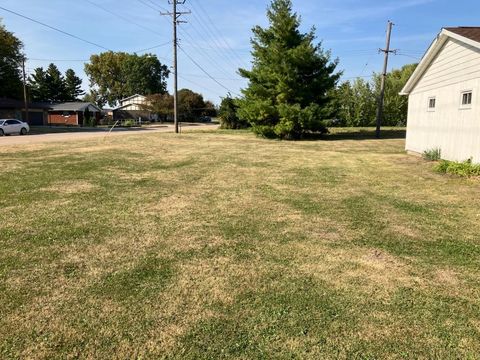 Tiny photo for 910 W 19th Street, Sterling, IL 60181 (MLS # 12460193)