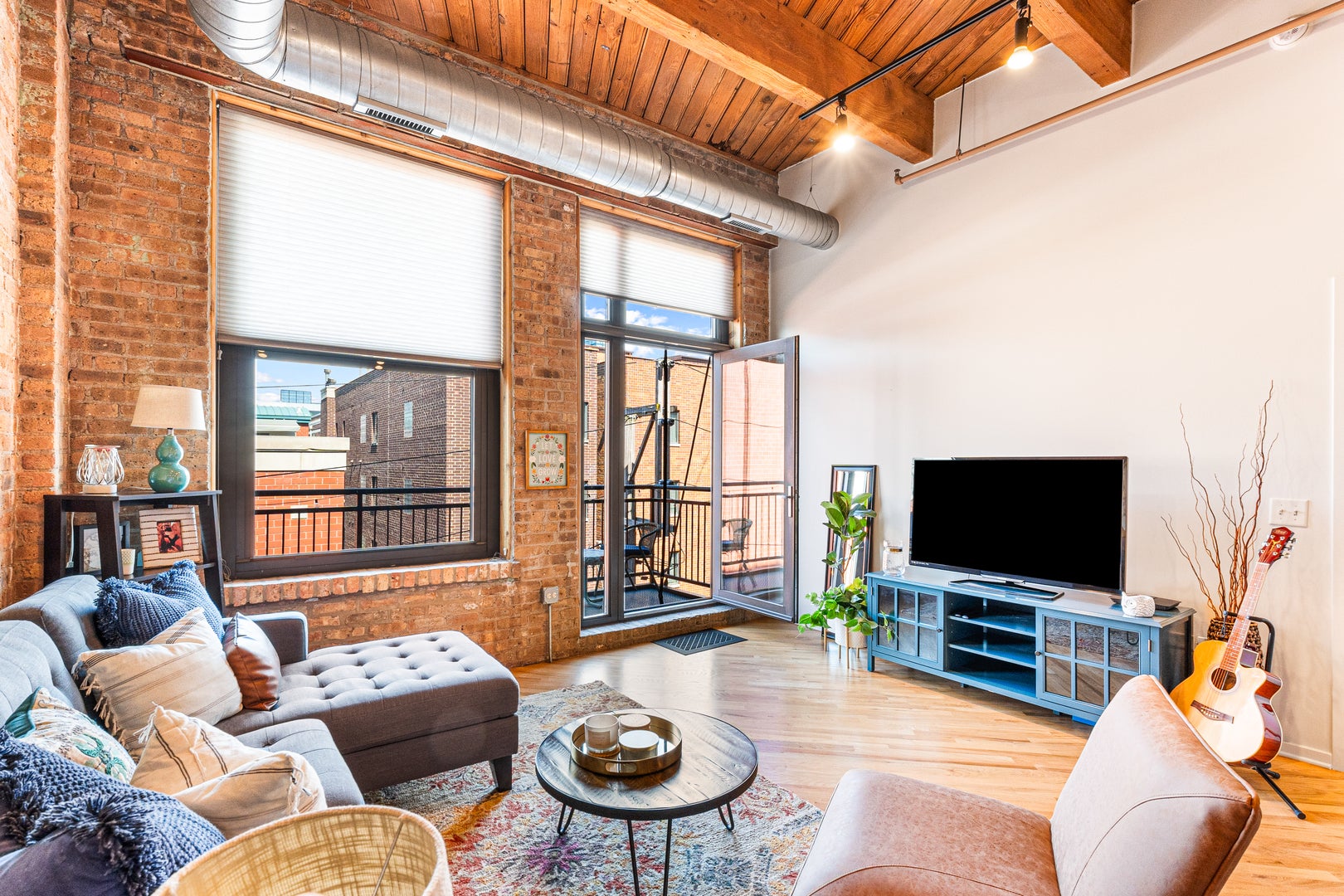 1040 W Adams Street 358