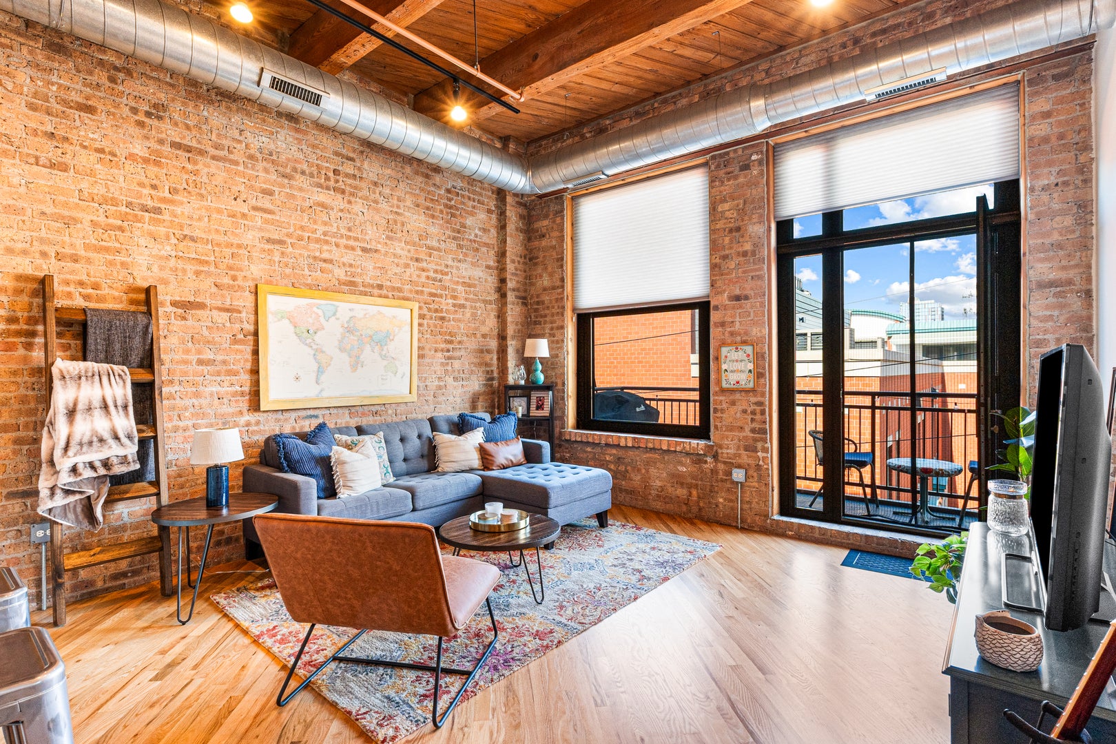 1040 W Adams Street 358