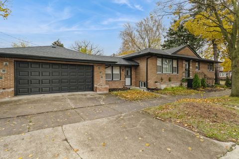 10855 S Eberhart Avenue Chicago IL 60628