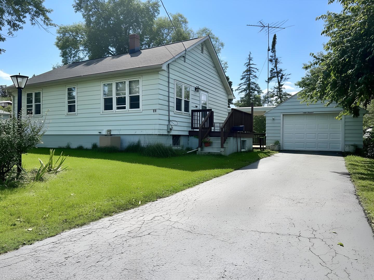 816 Mitchell Street