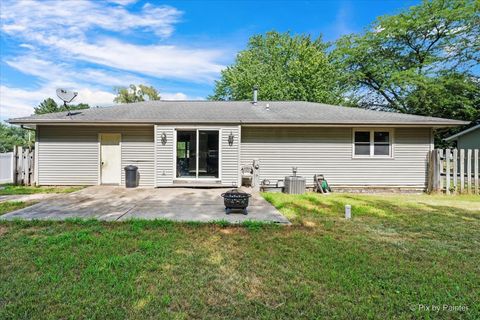 Tiny photo for 8326 Mildred Road, Machesney Park, IL 61115 (MLS # 12712888)