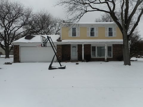 Tiny photo for 576 Iroquois Trail, Carol Stream, IL 60188 (MLS # 12549648)