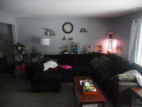 Tiny photo for 576 Iroquois Trail, Carol Stream, IL 60188 (MLS # 12549648)