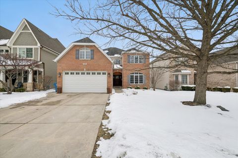 Photo of 146 N Walnut Street, Elmhurst, IL 60126 (MLS # 12560821)