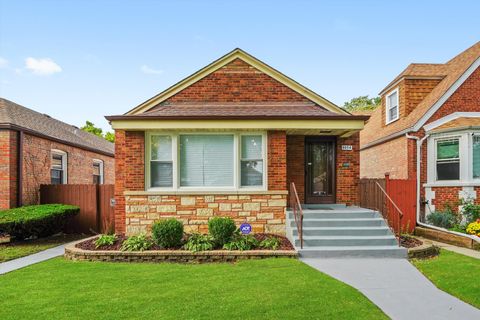 Photo of 8054 S Washtenaw Avenue, Chicago, IL 60652 (MLS # 12502449)