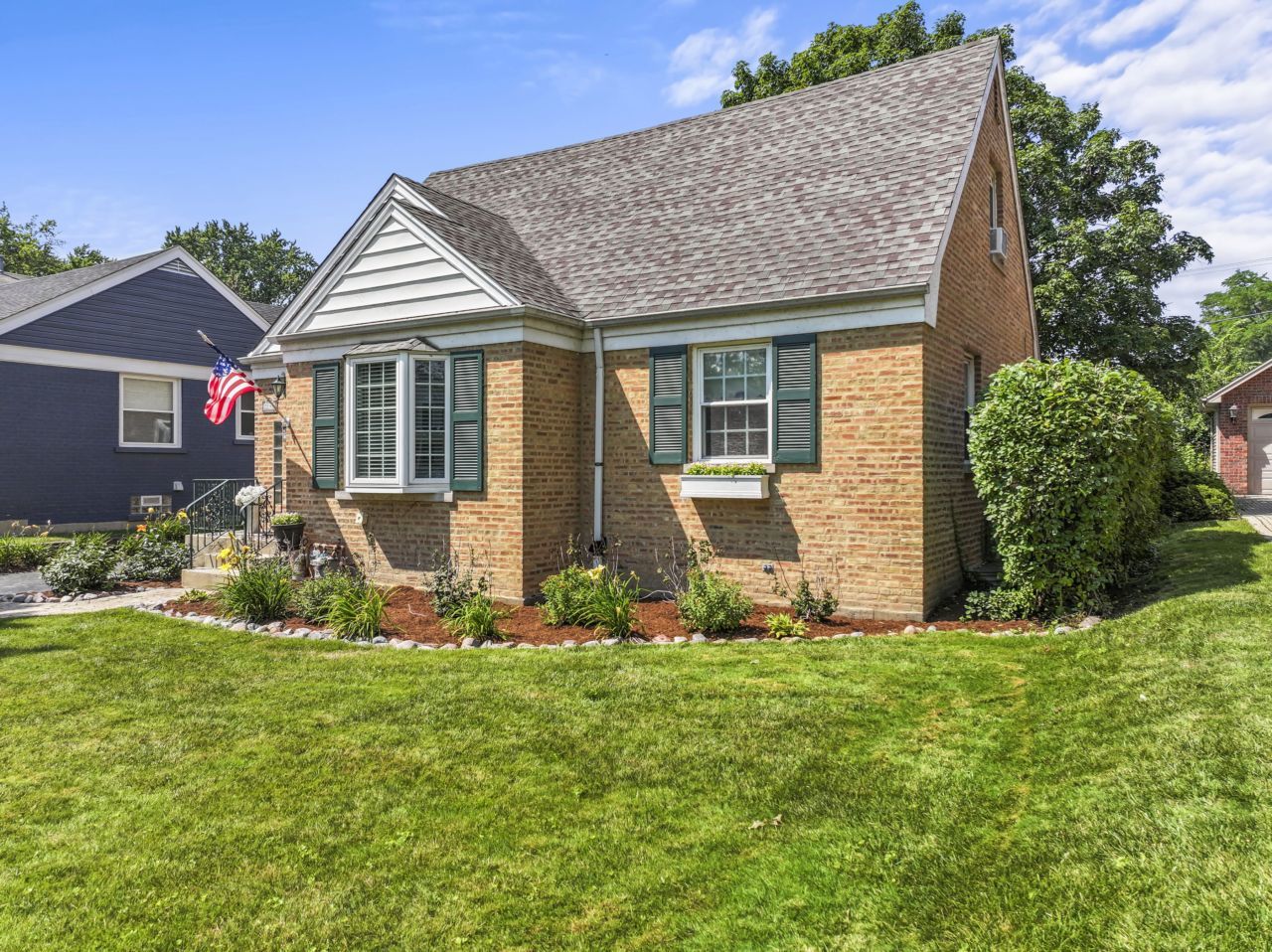 2140 Walnut Court
