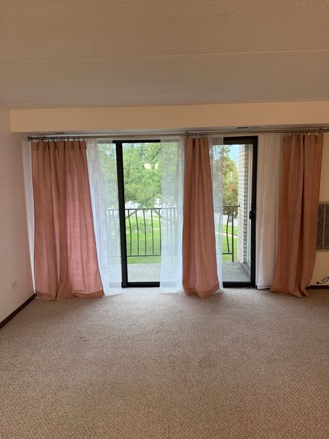 Tiny photo for 6950 W Forest Preserve Drive #202, Norridge, IL 60706 (MLS # 12424809)