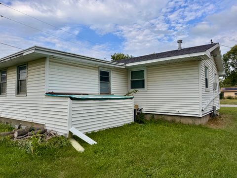 Tiny photo for 226 S Beech Street, Forrest, IL 61741 (MLS # 12459549)