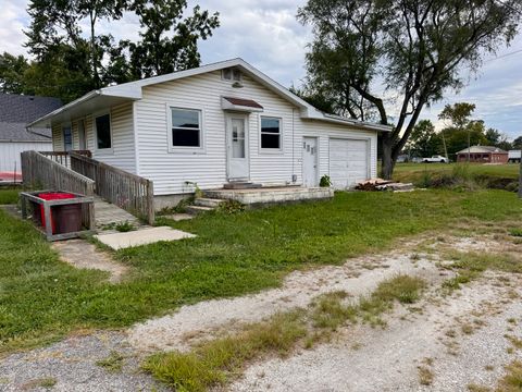 Tiny photo for 226 S Beech Street, Forrest, IL 61741 (MLS # 12459549)