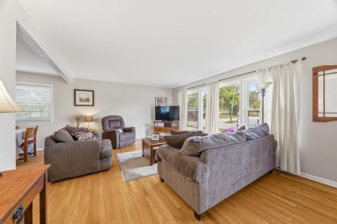 Tiny photo for 178 W Normandy Drive, Chicago Heights, IL 60411 (MLS # 12499889)
