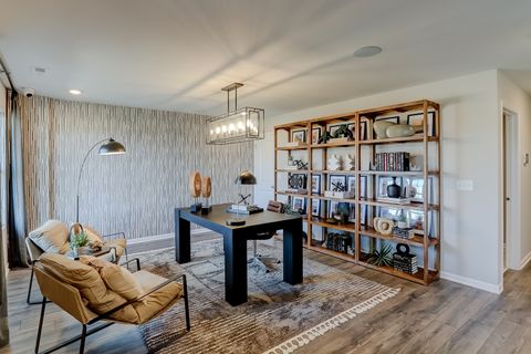 Tiny photo for 402 Comstock Road, South Elgin, IL 60177 (MLS # 12553891)