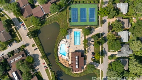 Tiny photo for 453 Raintree Drive #4D, Glen Ellyn, IL 60137 (MLS # 12704624)