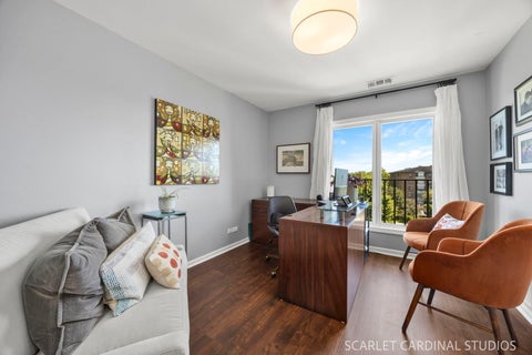 Tiny photo for 453 Raintree Drive #4D, Glen Ellyn, IL 60137 (MLS # 12704624)