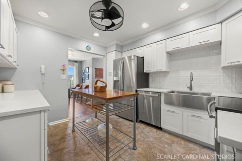 Tiny photo for 453 Raintree Drive #4D, Glen Ellyn, IL 60137 (MLS # 12704624)