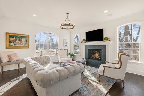 Tiny photo for 629 Kenwood Avenue, Libertyville, IL 60048 (MLS # 12572238)