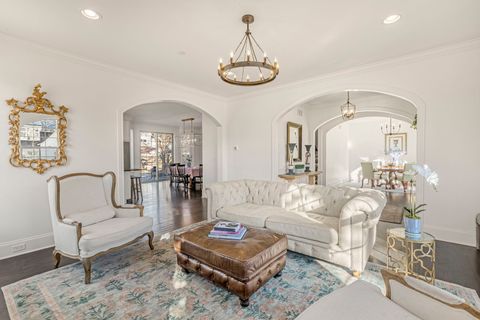 Tiny photo for 629 Kenwood Avenue, Libertyville, IL 60048 (MLS # 12572238)