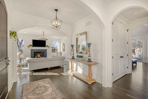 Tiny photo for 629 Kenwood Avenue, Libertyville, IL 60048 (MLS # 12572238)