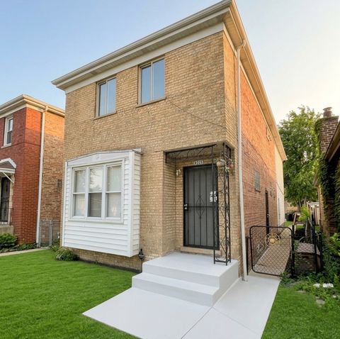 Photo of 9258 S Parnell Avenue, Chicago, IL 60620 (MLS # 12686362)