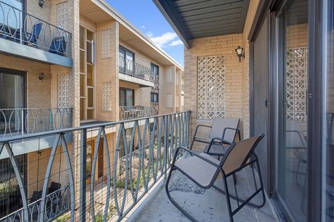 Tiny photo for 6870 N Northwest Highway #2F, Chicago, IL 60631 (MLS # 12605343)