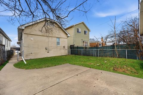 Tiny photo for 1018 W 115th Street, Chicago, IL 60643 (MLS # 12608572)
