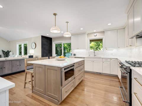 Tiny photo for 452 S HARVARD Avenue, Villa Park, IL 60181 (MLS # 12703929)