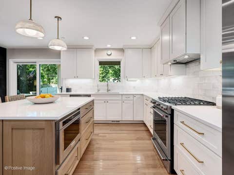 Tiny photo for 452 S HARVARD Avenue, Villa Park, IL 60181 (MLS # 12703929)