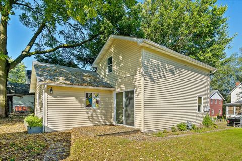 A home in Dixon