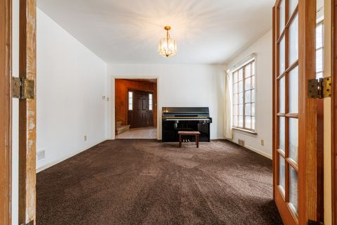 Tiny photo for 206 N Bonnie Brae Avenue, Elmhurst, IL 60126 (MLS # 12598639)