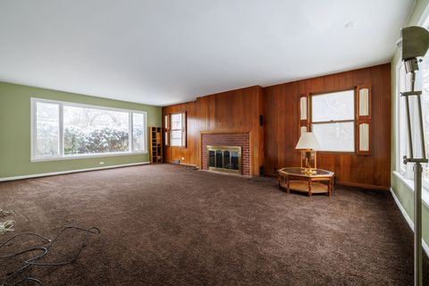 Tiny photo for 206 N Bonnie Brae Avenue, Elmhurst, IL 60126 (MLS # 12598639)